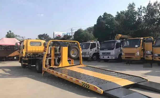双江汽车中途维修案例